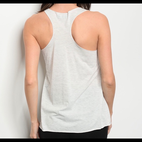 🆕 Finesse Racer Back Graphic Tank Top - Picture 3 of 4